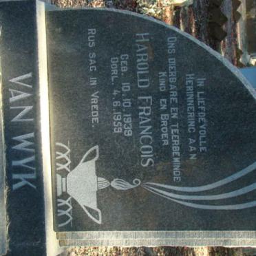 WYK Harold Francois, van 1939-1959