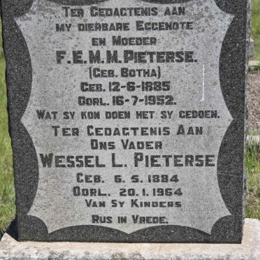 PIETERS Wessel L. 1884-1964 &amp; F.E.M.M. BOTHA 1885-1952