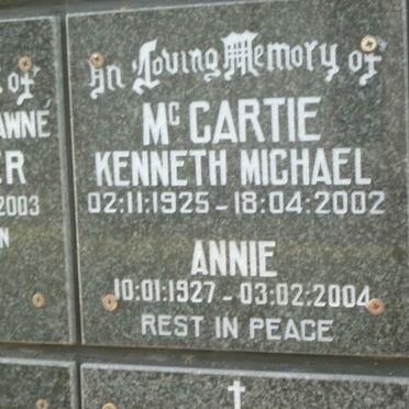 McCARTIE Kenneth Michael 1925-2002 &amp; Annie 1927-2004