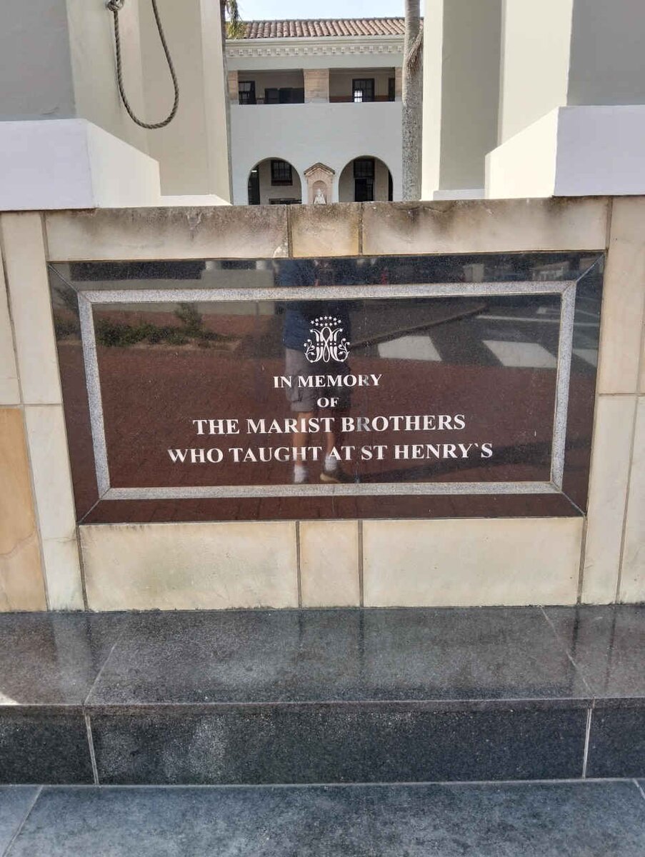 6. In Memory of The Marist Brothers Who Taught at St Henry´s