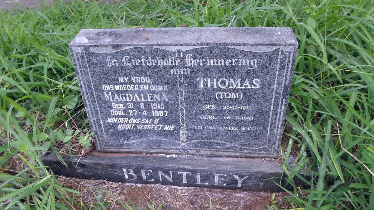 BENTLEY Thomas 1917-1998 &amp; Magdalena 1915-1987