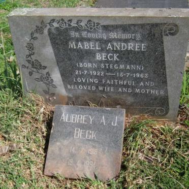 BECK Aubrey A.J. 1918-1994 &amp; Mabel Andree STEGMANN 1922-1963