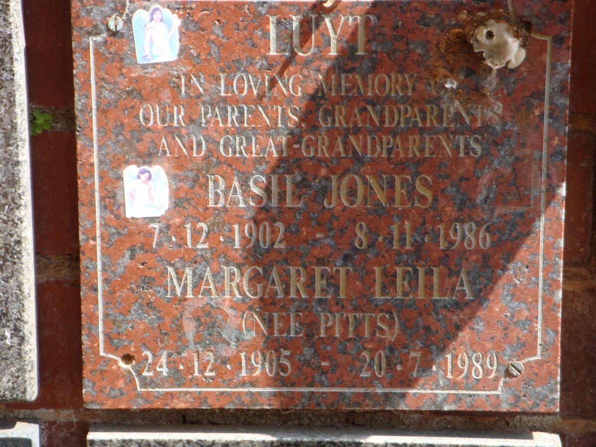 LUYT Basil Jones 1902-1986 &amp; Margaret Leila PITTS 1905-1989