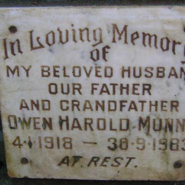 MUNNS Owen Harold 1918-1983