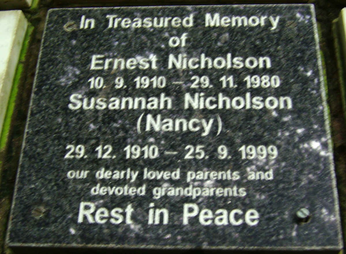 NICHOLSON Ernest 1910-1980 &amp; Susannah 1910-1999