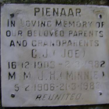 PIENAAR C.J. 1903-1982 &amp; M.M.J.H. 1906-1983