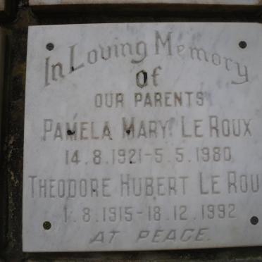 ROUX Theodore Hubert, le 1915-1992 &amp; Pamela Mary 1921-1980