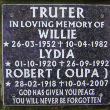 TRUTER Robert 1918-2007 &amp; Lydia 1920-1992 :: TRUTER Willie 1952-1982