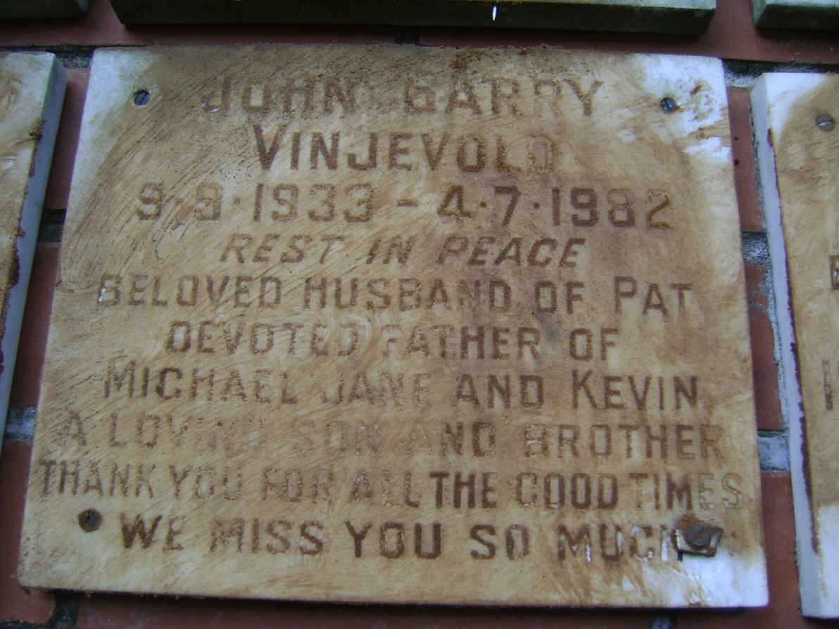 VINJEVOLD John Barry 1933-1982