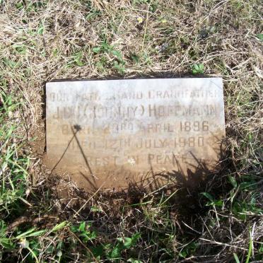 HOFFMANN J.D.1896-1980 &amp; Violet Marjorie WOODS 1897-1964