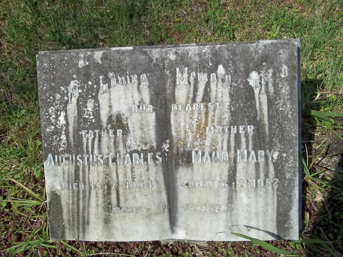 HUNDLEY Augustus Charles -1934 &amp; Maud Mary -1952