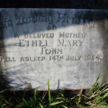 Io - Surnames : Vanne - Io