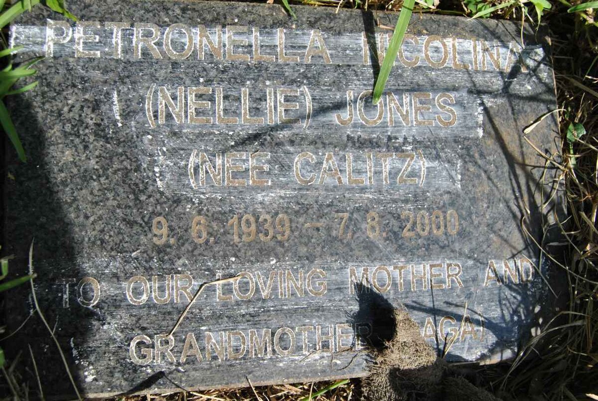 JONES Petronella Nicolina nee CALITZ 1939-2000