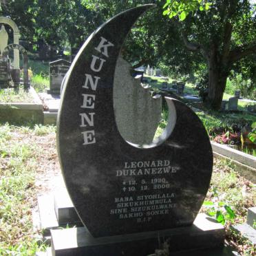 KUNENE Leonard Dukanezwe 1920-2000 