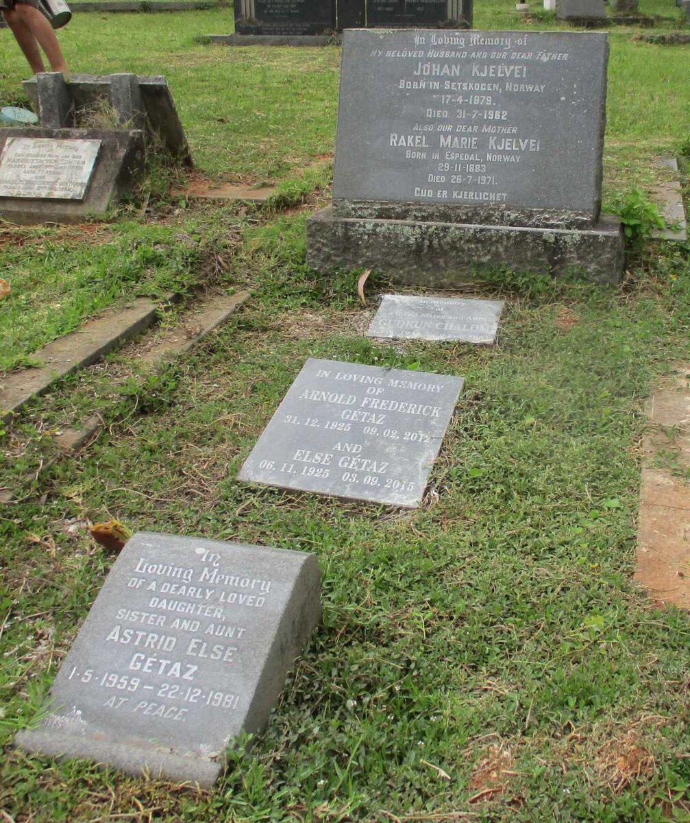 KJELVEI Johan 1879-1962 &amp; Rakel Marie 1883-1971 :: CHALOM Gudrun 1922-2003