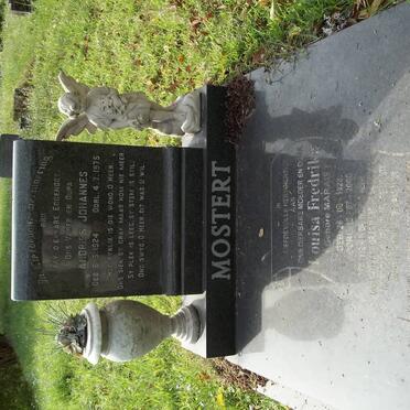 MOSTERT Andries Johannes 1924-1975 &amp; Louisa Fredrika MARAIS 1923-2000