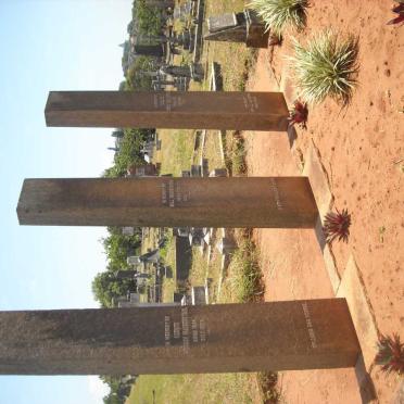 MACKEURTAN George Monarch 1854-1922 :: MACKEURTAN Nell 1881-1934 :: MACKEURTAN Douglas George 1887-1945