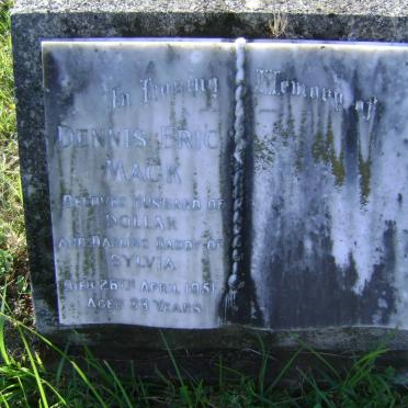 MACK Dennis Eric -1951