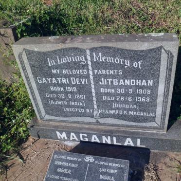 MAGANLAL Jitbandhan 1908-1969 :: MAGANLAL Gayatri Devi 1919-1961