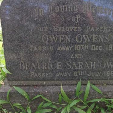 OWENS Owen -1938 &amp; Beatrice Sarah -1965