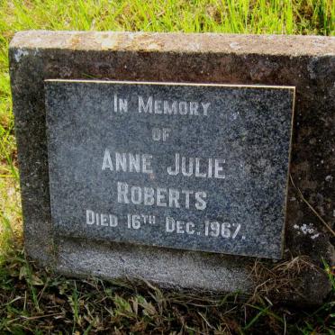 ROBERTS Anne Julie -1967