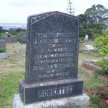 ROBERTSE Marthinus Jacobus Frederick -1941 &amp; Victoria A. -1963