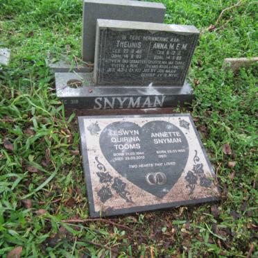 SNYMAN Anna M.E.M. 1916-1989 :: SNYMAN Theunis 1946-1983 :: TOOMS Leswyn Quirina 1944-2013 &amp; Annette SNYMAN 1959-