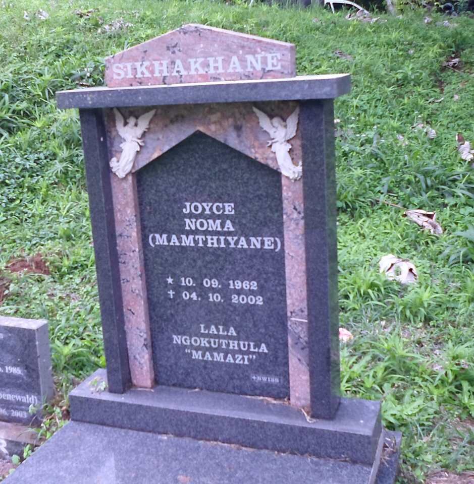 SIKHAKHANE Joyce Noma 1962-2002