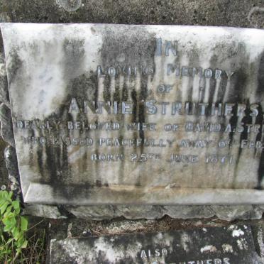 STRUTHERS David A. -1940 &amp; Annie 1871-1935 