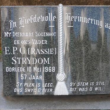 STRYDOM E.P.G. -1968 :: STRYDOM E.P.G. 1945-1987 :: STRYDOM Dorothy Elizabeth 1949-1990 :: STRYDOM Henry 1932-2006