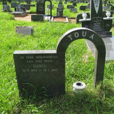 TOUA Dawid 1975-1995