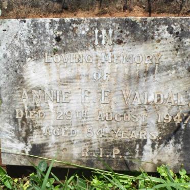 VALDAL Annie E.E. -1947