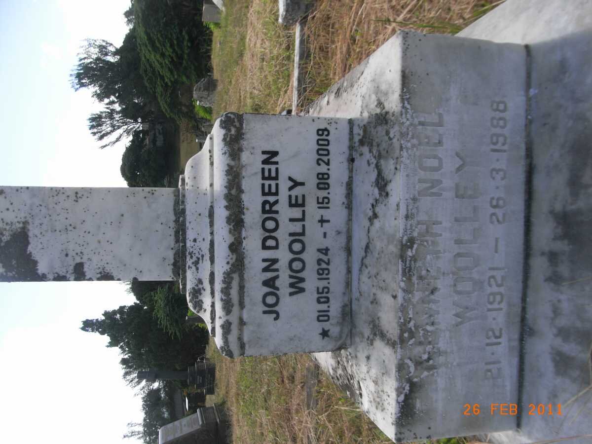 WOOLLEY Kenneth Noel 1921-1988 &amp; Joan Doreen 1924-2009