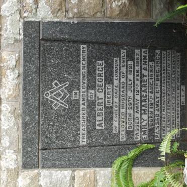 WEBB Albert George 1881-1952 &amp; Emily Margaret Anna 1886-1962