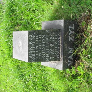 ZYL Gideon Philippus, van 1975-1976