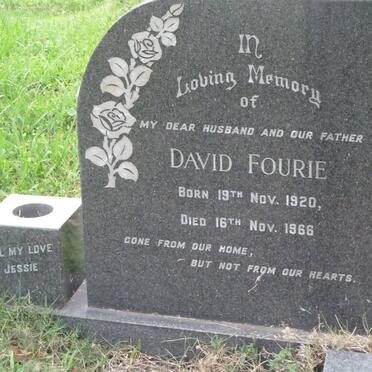 FOURIE David 1920-1966 &amp; Jessie 1925-1992 :: Van Der WALT Cynthia 1947-1995