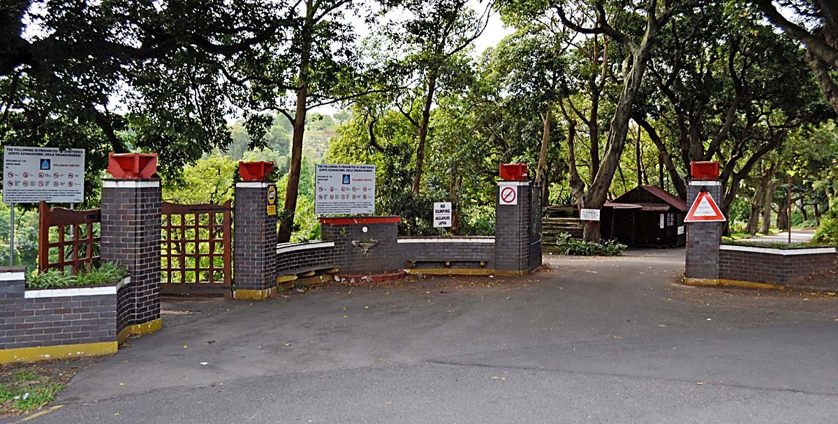 04. Entrance to Stellawood Cemetery