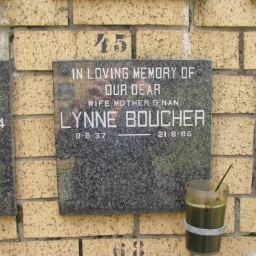 BOUCHER Lynne 1937-1995