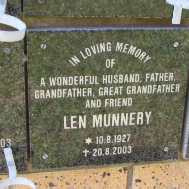 MUNNERY Len 1927-2003