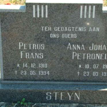STEYN Petrus Frans 1910-1994 &amp; Anna Johanna Petronella 1911-1997