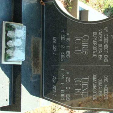 WYK C.J., van 1916-1985 &amp; C.E. 1919-2004