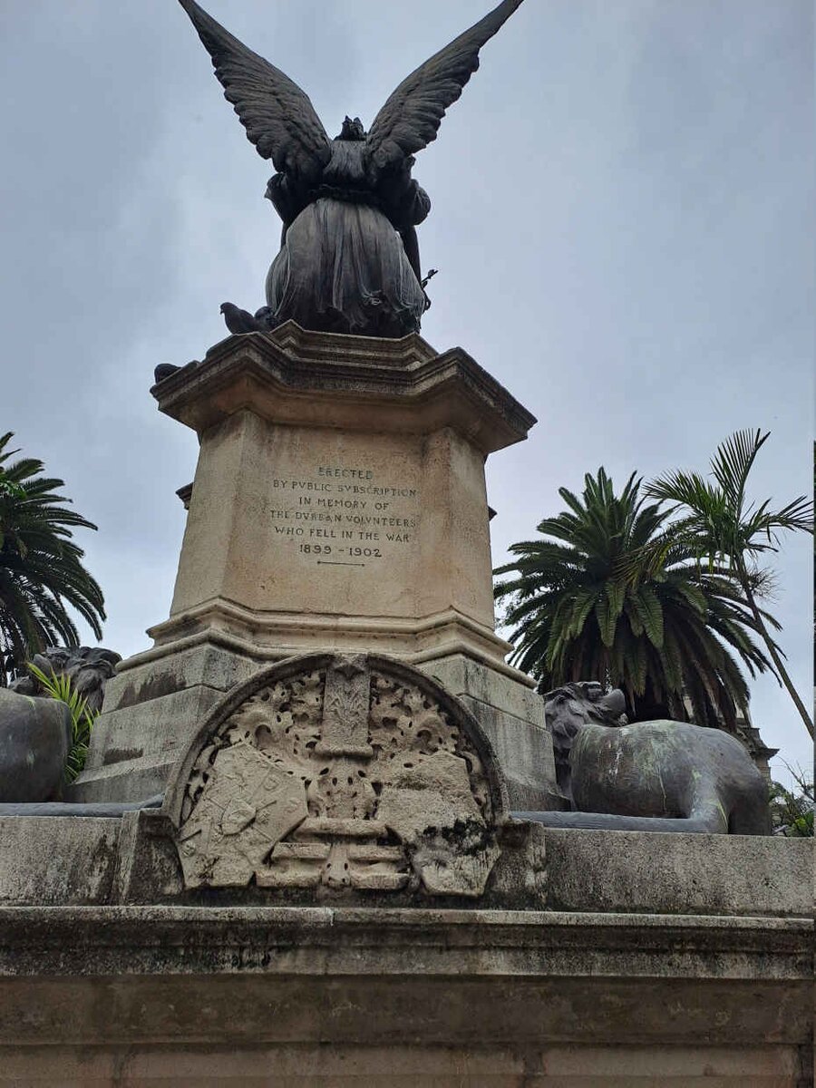 1. In memory of the Durban volunteers who fell  in the war 1899-1902
