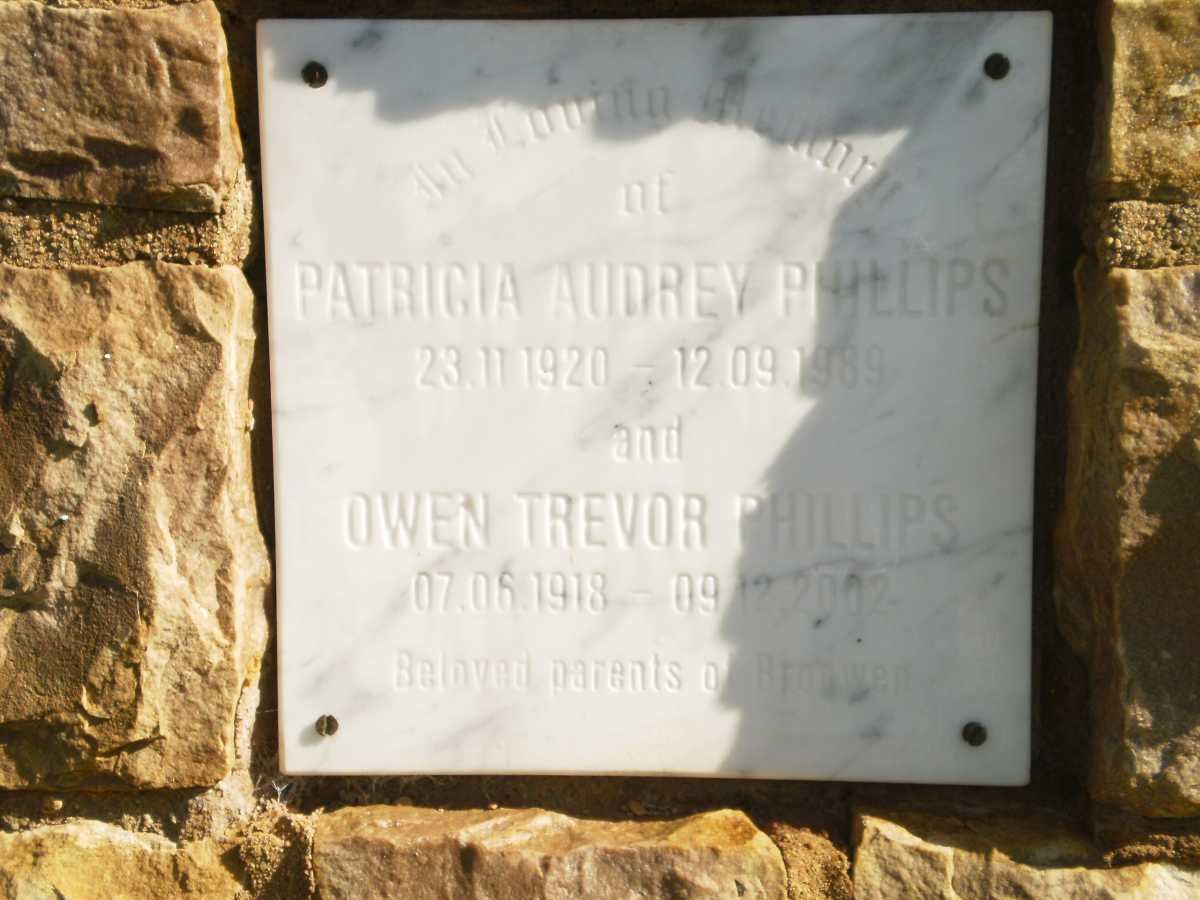 PHILLIPS Owen Trevor 1918-2002 &amp; Patricia Audrey 1920-1989