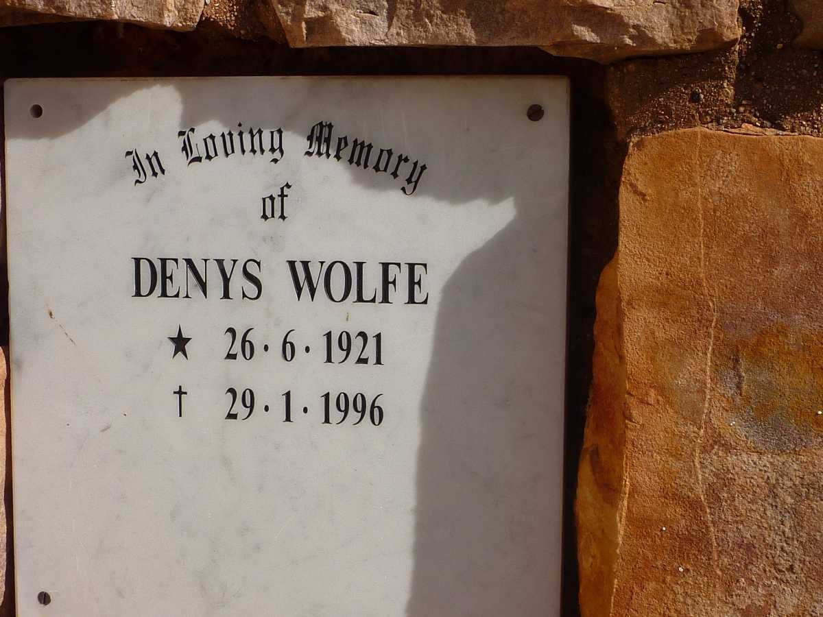 WOLFE Denys 1921-1996