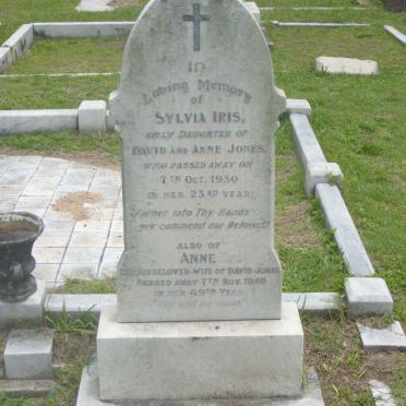 JONES Anne - 1949 :: JONES Sylvia Iris -1930