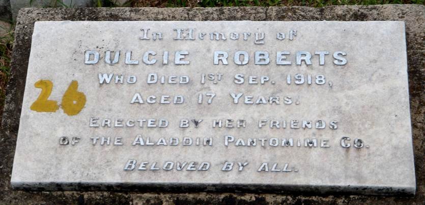 ROBERTS Dulcie -1918