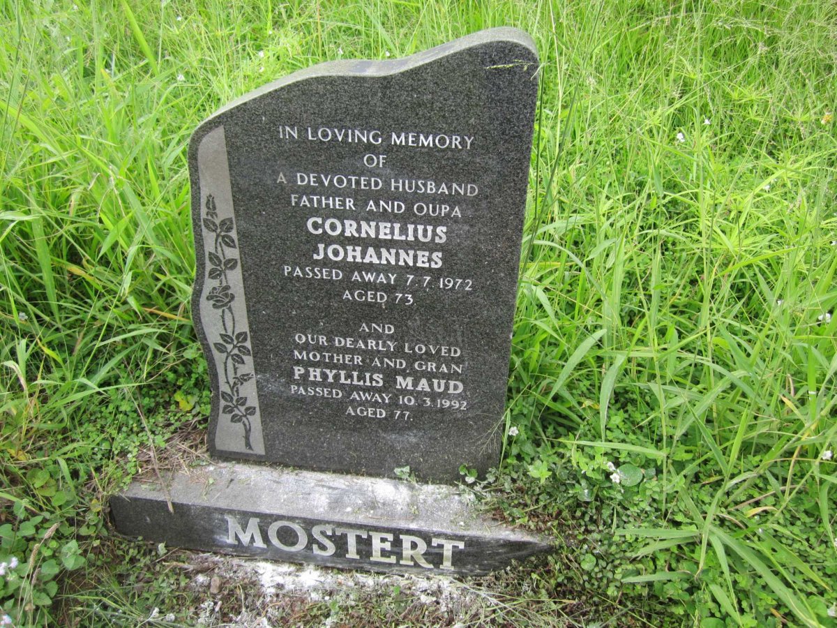 MOSTERT Cornelius Johannes -1972 &amp; Phyllis Maud -1992