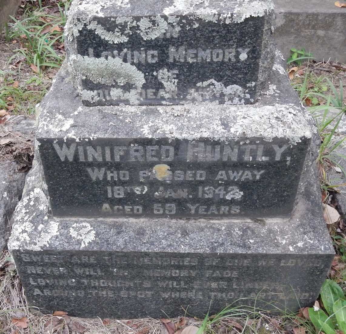 HUNTLY Winifred -1942