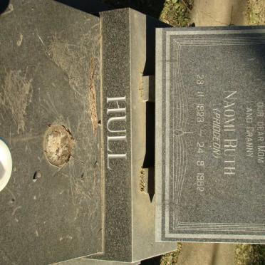 HULL Naomi Ruth nee PRIDGEON 1923-1982