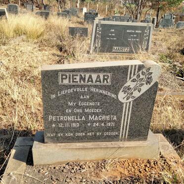 PIENAAR Petronella Magrieta 1913-1971